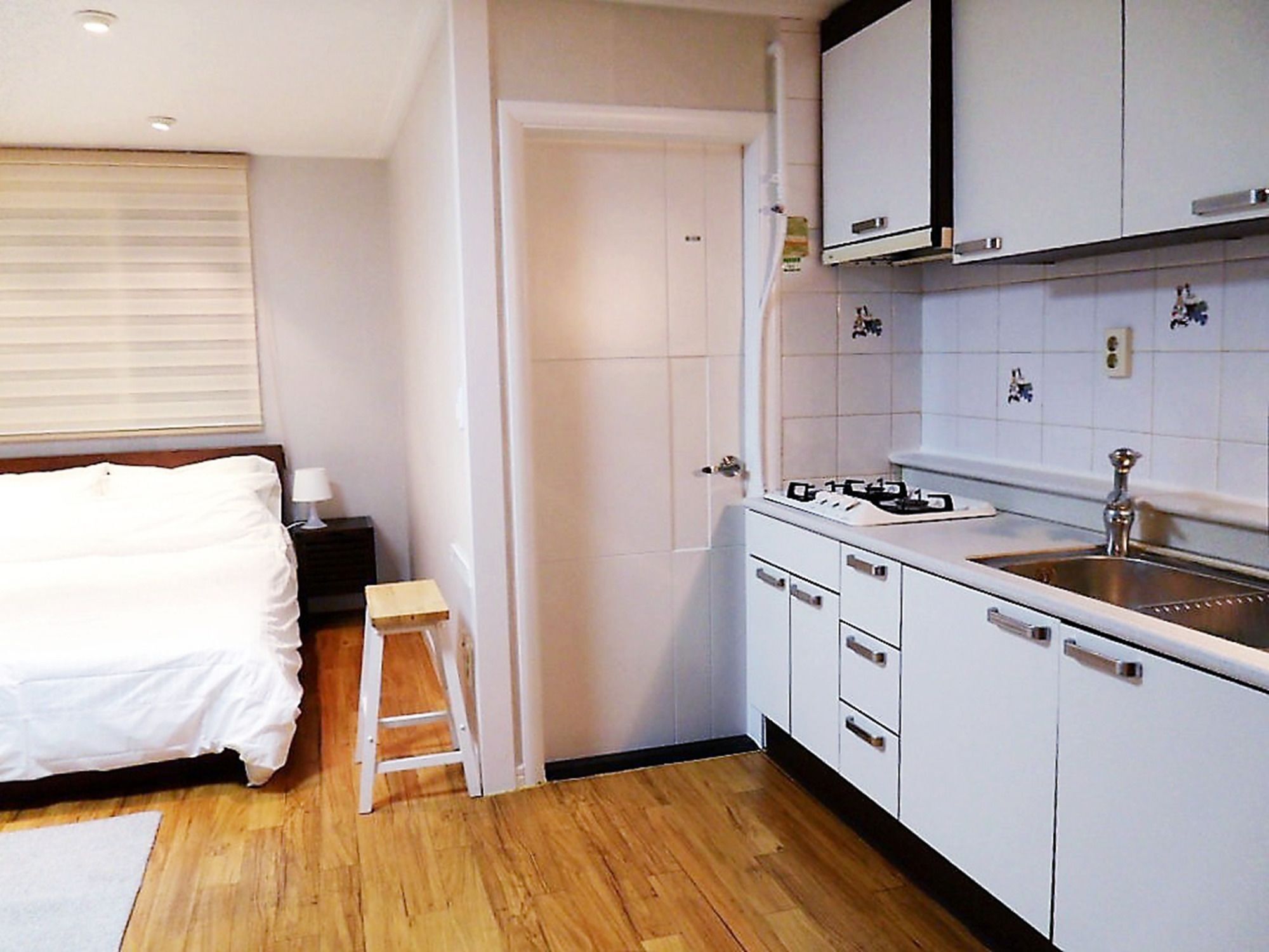 Gangnam Apartment